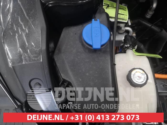 Kia EV6 Ruitensproeiertank voor O682182