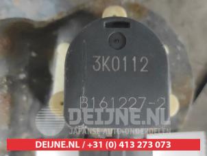 Subaru Forester Xenon hoogteregelaar O682223 foto 3