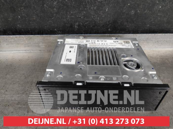 Kia EV6 Regeleinheit Multi Media O682355