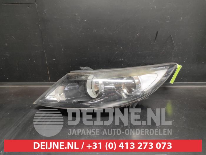Kia Sportage Scheinwerfer links O682374
