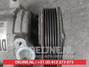 Mazda 2 Klimapumpe O682430 foto 3