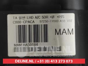 Kia Picanto Kachel Bedieningspaneel O682449 foto 2