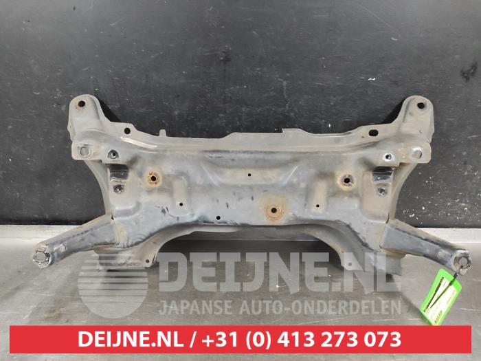 Gebruikte Subframe Toyota Yaris II (P9) 1.33 16V Dual VVT-I Prijs op aanvraag aangeboden door V.Deijne Jap.Auto-onderdelen BV