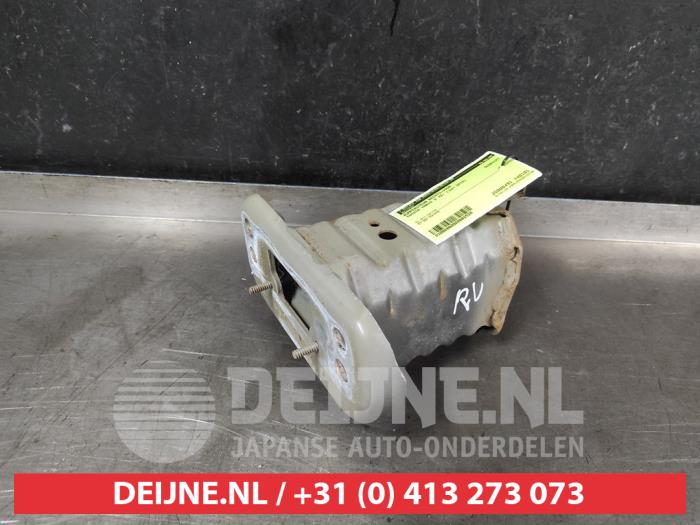 Toyota Yaris Bumpersteun rechts-voor O682520