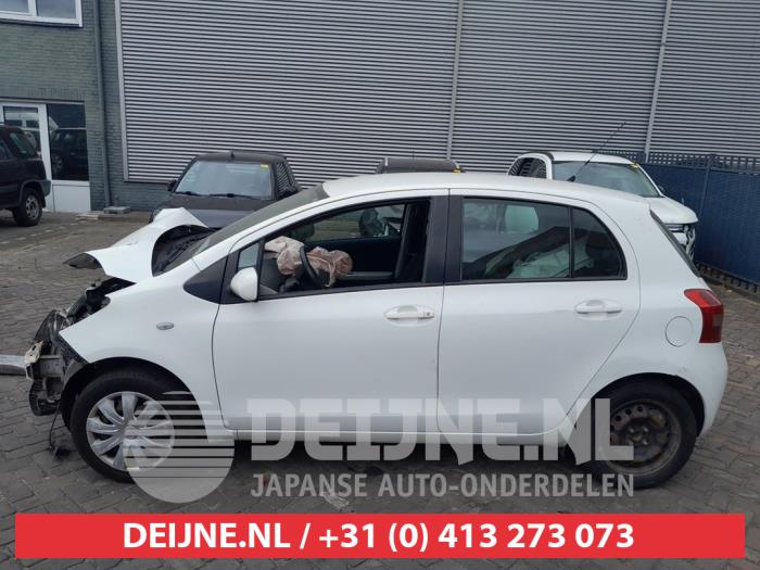 Toyota Yaris Portierruit 4Deurs links-achter O682617