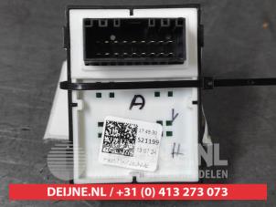 Hyundai I10 Multi-functional window switch O682745 photo 2