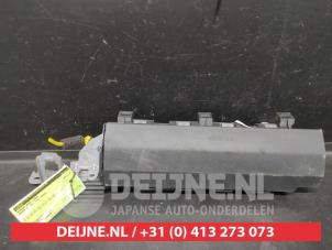 Gebruikte Knie airbag links Mazda 3 Sport (BP) 2.0 SkyActiv-X M Hybrid 16V Prijs € 150,00 Margeregeling aangeboden door V.Deijne Jap.Auto-onderdelen BV