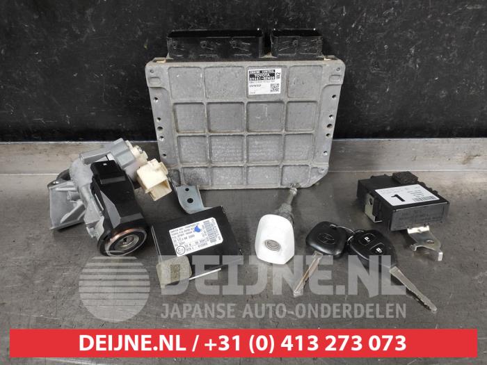 Toyota Auris Slotenset Cilinder (compleet) O682596