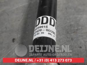 Toyota Yaris Front drive shaft, left O682713 photo 2