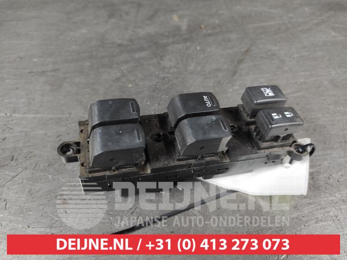 Suzuki Swift Combischakelaar ramen O682899