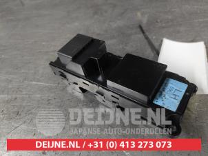 Suzuki Swift Multi-functional window switch O682899 photo 2