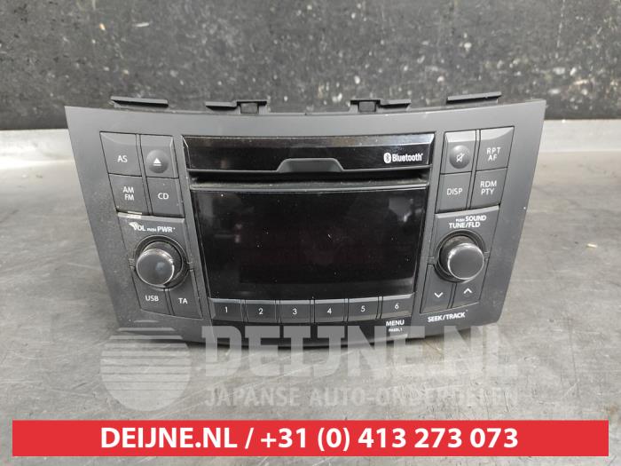 Suzuki Swift Radio O682926