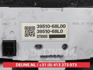 Suzuki Swift Kachel Bedieningspaneel O682927 foto 3