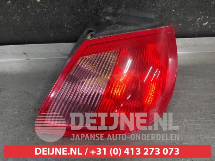 Mitsubishi Colt Rücklicht rechts O682972