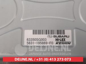 Subaru Forester Module achterklep motor O683005 foto 2