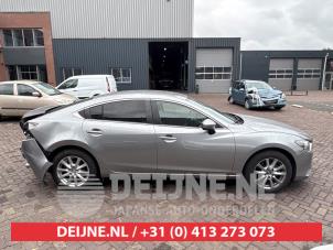 Gebruikte Ruit Driehoek rechts-achter Mazda 6 (GJ/GH/GL) 2.2 SkyActiv-D 150 16V Prijs € 35,00 Margeregeling aangeboden door V.Deijne Jap.Auto-onderdelen BV