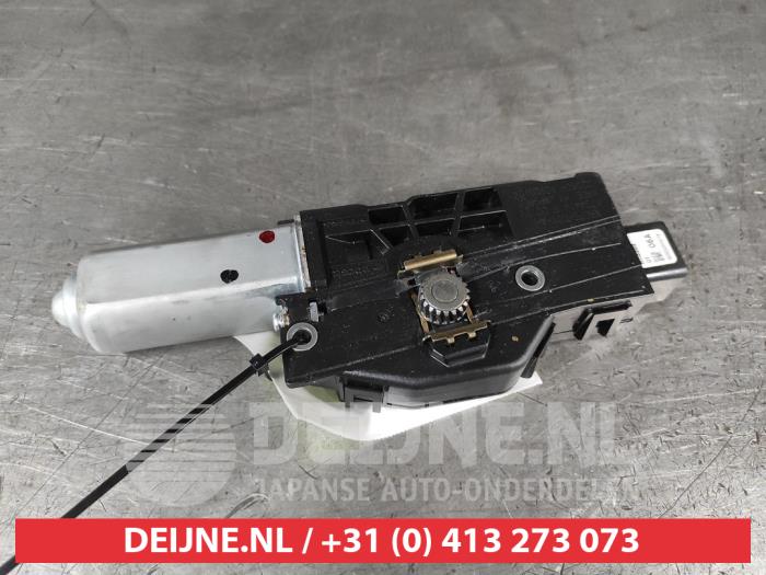 Suzuki Vitara Schiebedach Motor O683144