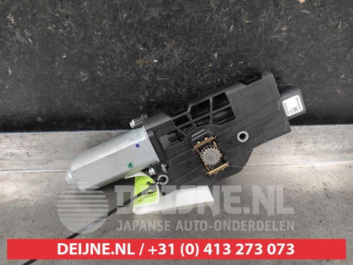 Suzuki Vitara Schiebedach Motor O683145