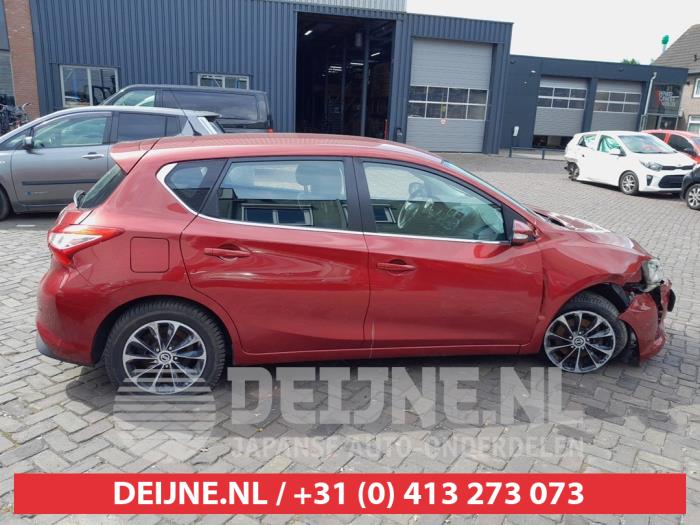 Nissan Pulsar Zusätzliches Fenster 4-türig rechts hinten O683262
