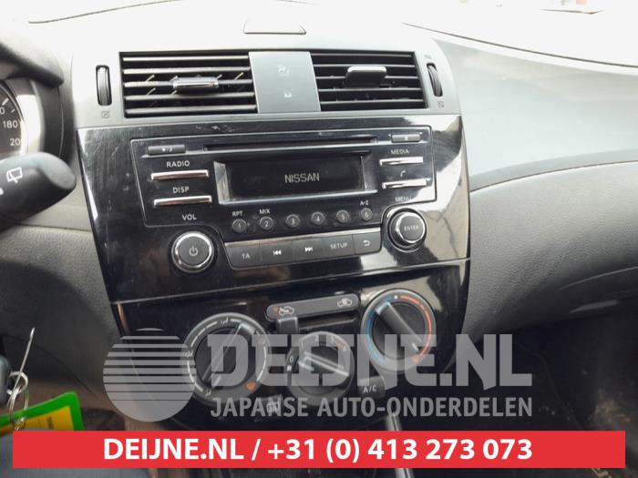 Nissan Pulsar Heizung Bedienpaneel O683273