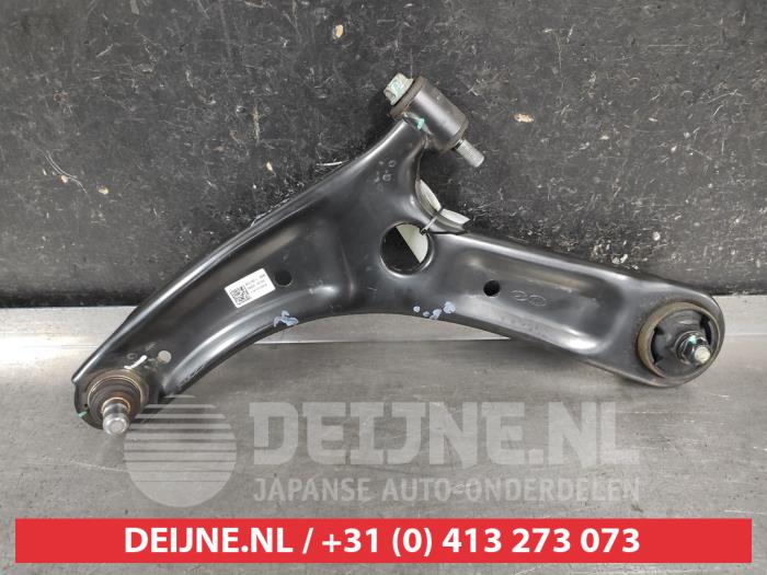Hyundai I10 Querlenker unten links vorne O683308