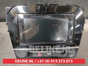 Gebruikte Radio Suzuki Vitara (LY/MY) 1.6 16V VVT AllGrip Prijs op aanvraag aangeboden door V.Deijne Jap.Auto-onderdelen BV