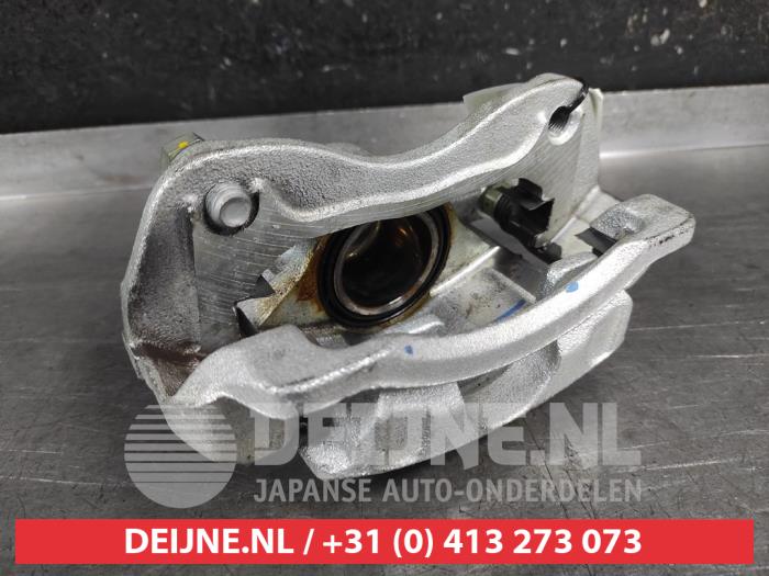 Hyundai I10 Bremszange rechts vorne O683352