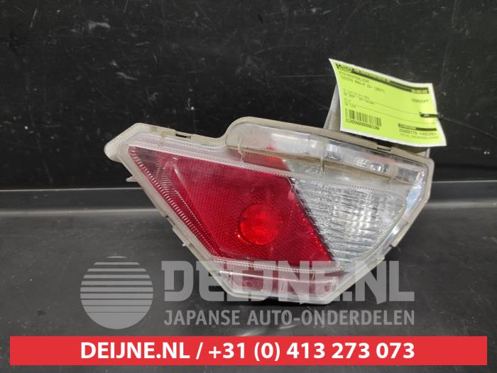 Toyota Rav-4 Rear fog light O683366