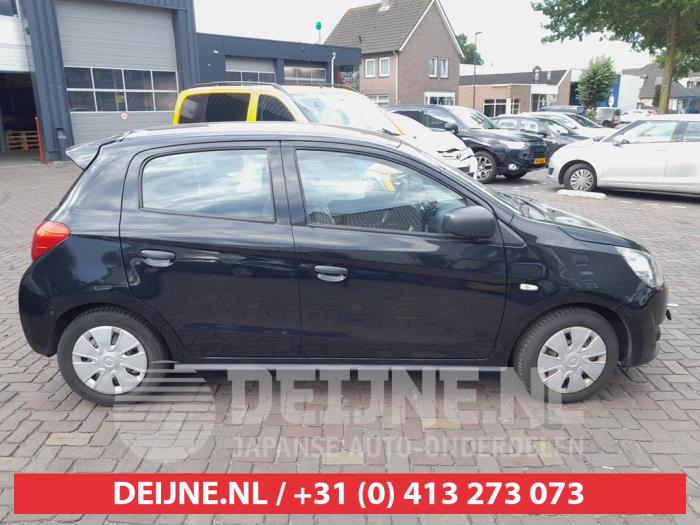 Mitsubishi Space Star Tür 4-türig rechts hinten O683564