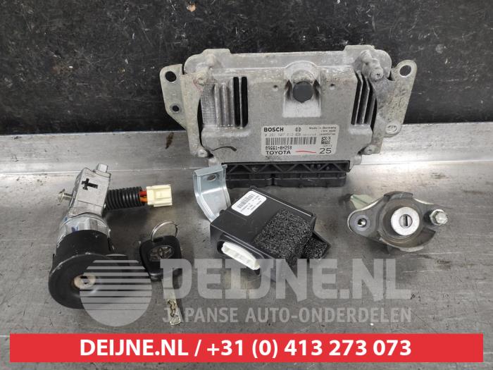 Toyota Aygo Schlossset Zylinder (komplett) O683658