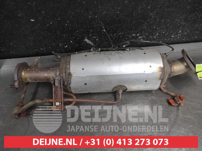 Gebruikte Roetfilter Mazda 5 (CR19) 2.0 CiDT 16V High Power Prijs € 400,00 Margeregeling aangeboden door V.Deijne Jap.Auto-onderdelen BV