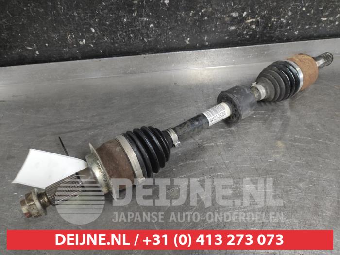 Suzuki SX-4 Aandrijfas links-voor O683723