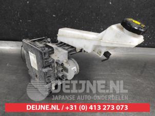 Gebruikte Rembol Kia Niro I (DE) E-Niro 64 kWh Prijs € 250,00 Margeregeling aangeboden door V.Deijne Jap.Auto-onderdelen BV