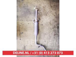 Gebruikte Uitlaat Middendemper Nissan Micra (K13) 1.2 12V DIG-S Prijs € 35,00 Margeregeling aangeboden door V.Deijne Jap.Auto-onderdelen BV