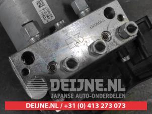 Nissan Leaf ABS Pumpe O683848 foto 2