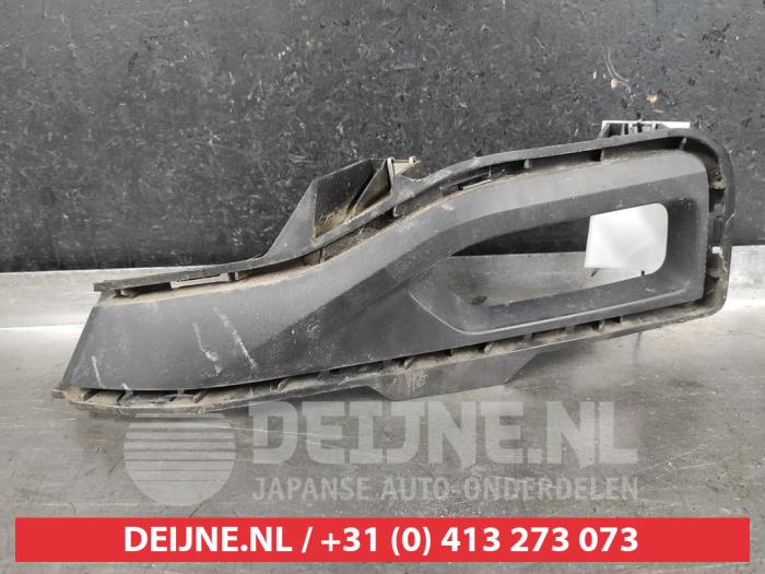 Nissan Leaf Bumper Rooster O683852