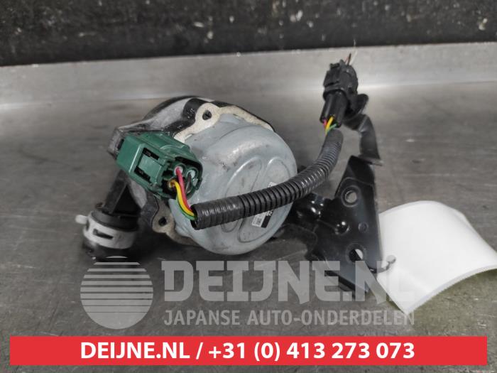 Nissan Leaf Additional water pump O683874