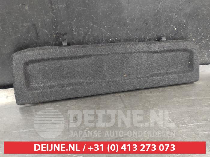 Suzuki Swift Hoedenplank O683924