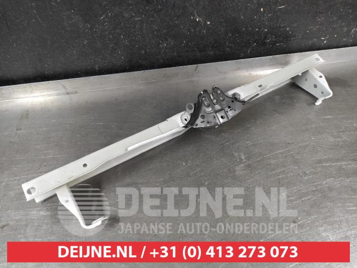 Nissan Leaf Schlossträger vorne O683955