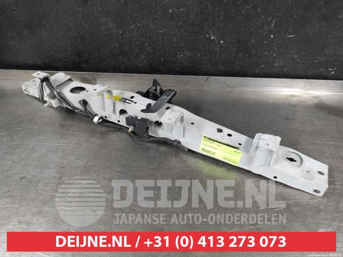 Nissan Micra Slotplaat voor O683963