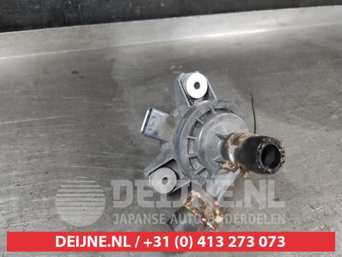 Toyota Prius Plus Zusätzliche Wasserpumpe O684052