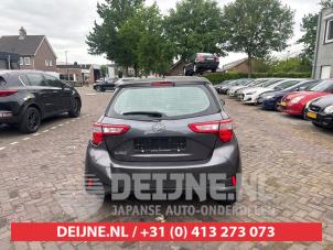 Toyota Yaris Rear bumper component, central O684111 photo 2