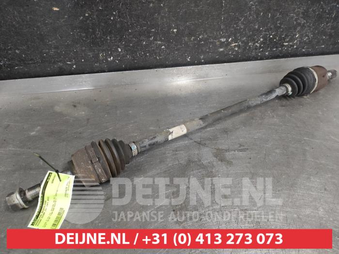 Nissan Micra Aandrijfas rechts-voor O684298