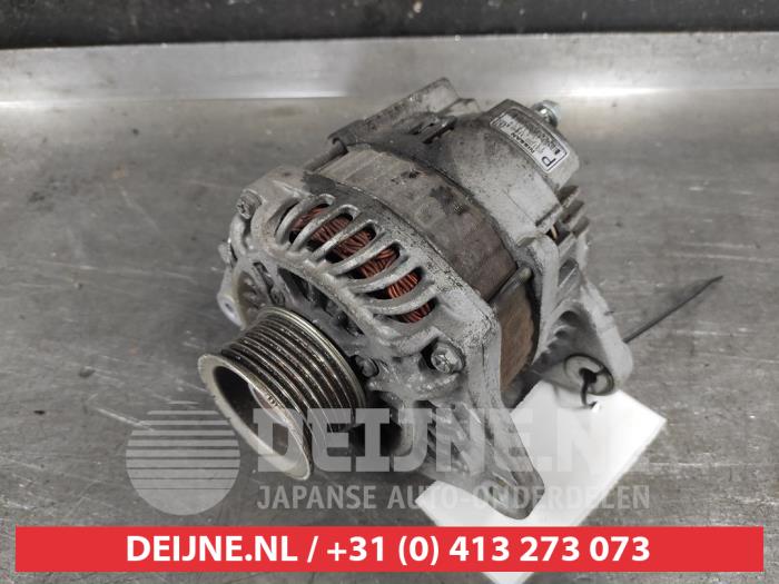Gebruikte Dynamo Nissan Micra (K13) 1.2 12V Prijs € 35,00 Margeregeling aangeboden door V.Deijne Jap.Auto-onderdelen BV