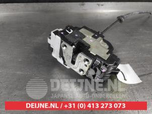 Kia Pro Ceed Türschlossmechanik 2-türig links O684351 foto 2
