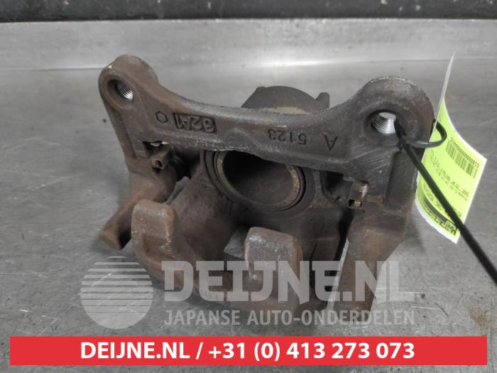 Mitsubishi Space Star Bremszange rechts vorne O684415