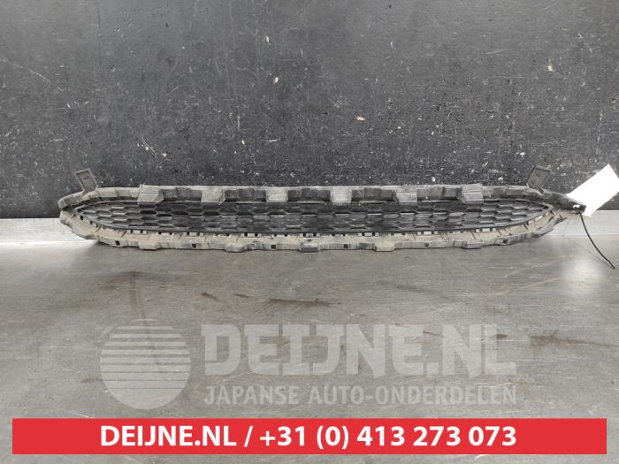 Hyundai I30 Bumper Rooster O684475