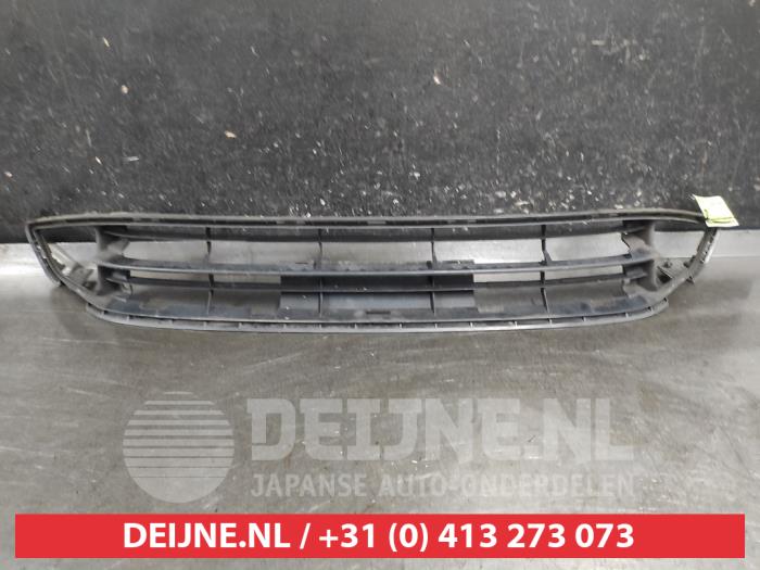 Honda Jazz Bumper Rooster O684577