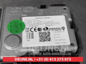 Kia Ceed Draadloze oplader O684654 foto 3