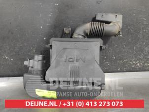 Gebruikte Luchtfilterhuis Kia Picanto (JA) 1.0 12V Prijs € 100,00 Margeregeling aangeboden door V.Deijne Jap.Auto-onderdelen BV